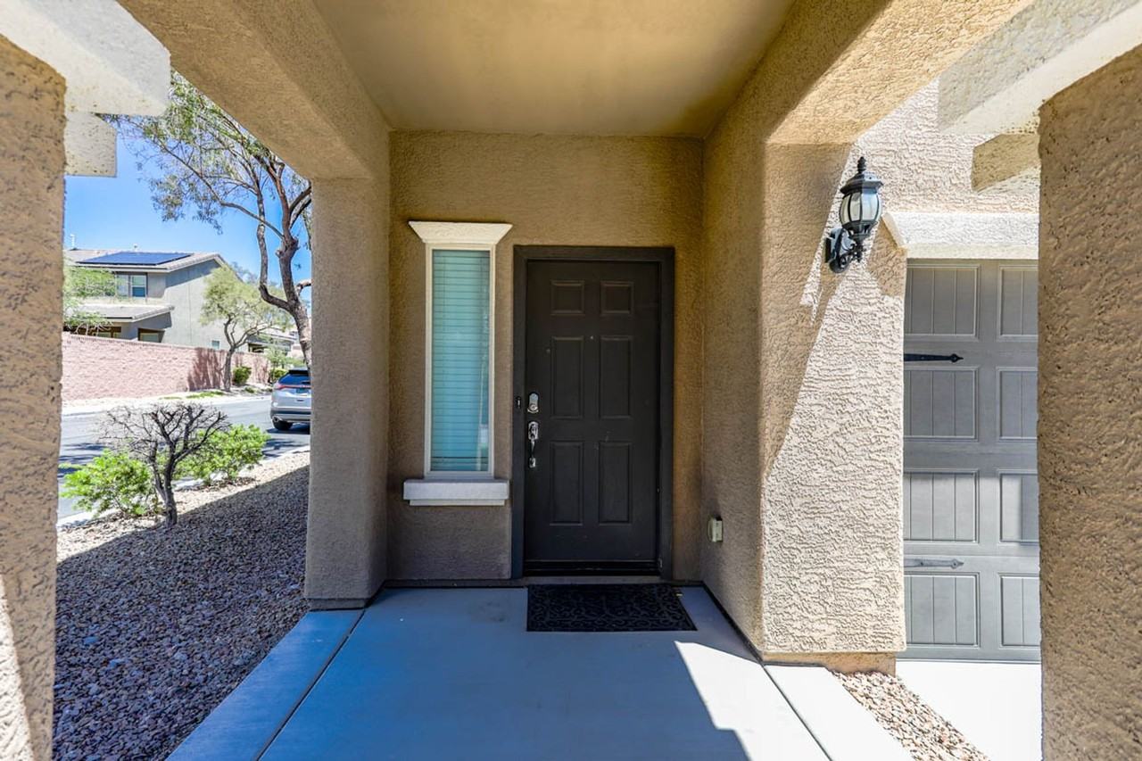 8266 Arden Landing Pl - Photo 4 of 40
