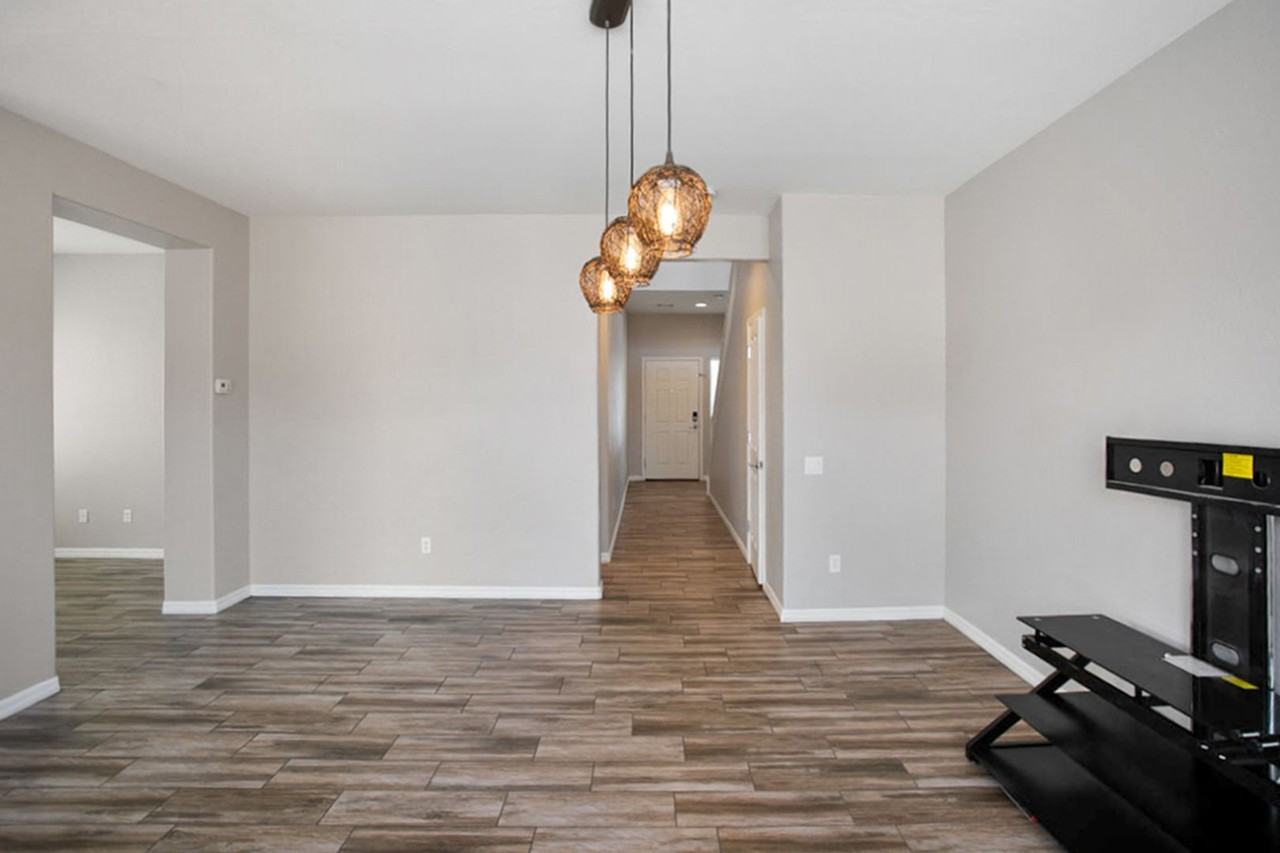 8266 Arden Landing Pl - Photo 6 of 40