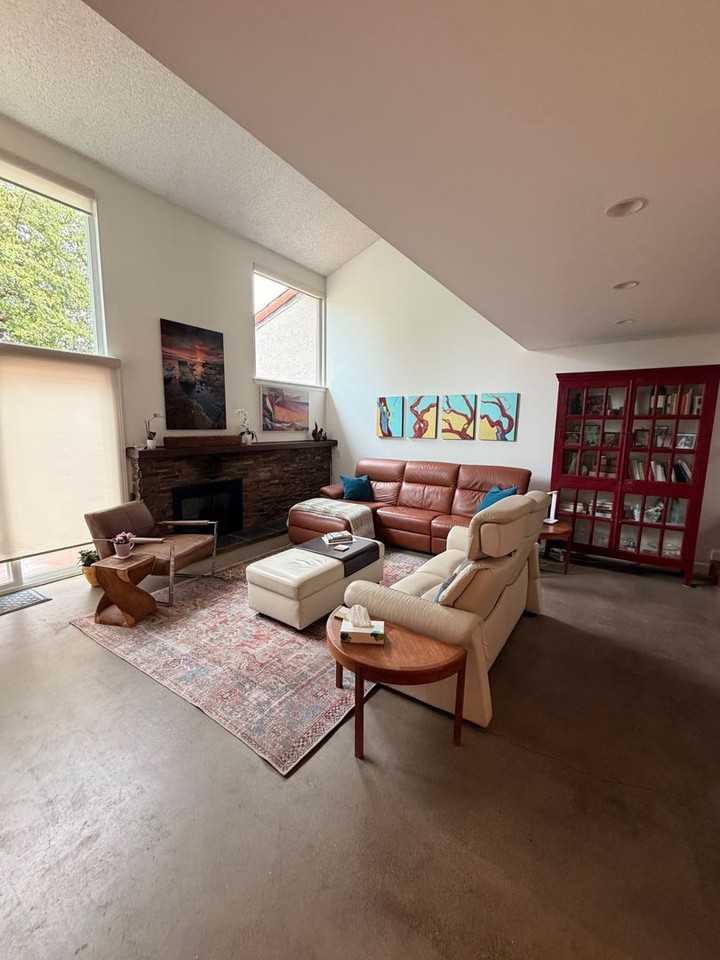 142 Tallyho Rd - Photo 3 of 16