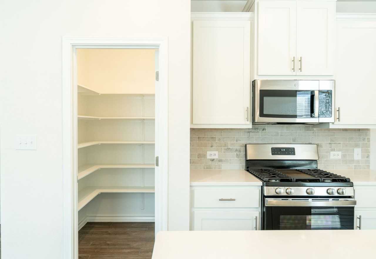 838 Pepperbark Loop - Photo 7 of 26