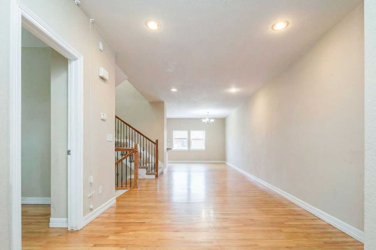 2245 S High St - Photo 5 of 38