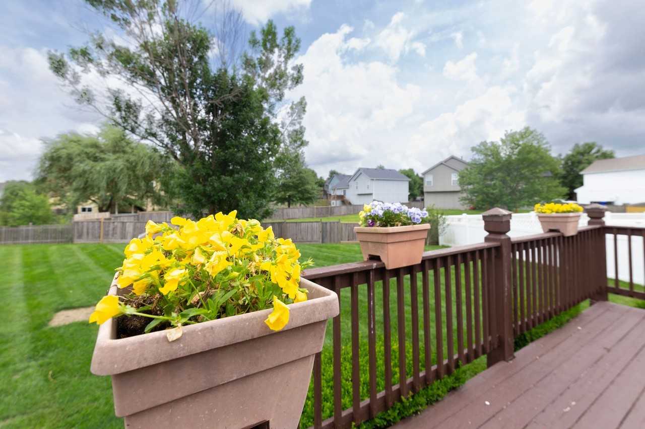 16131 S Matt Ct - Photo 4 of 44