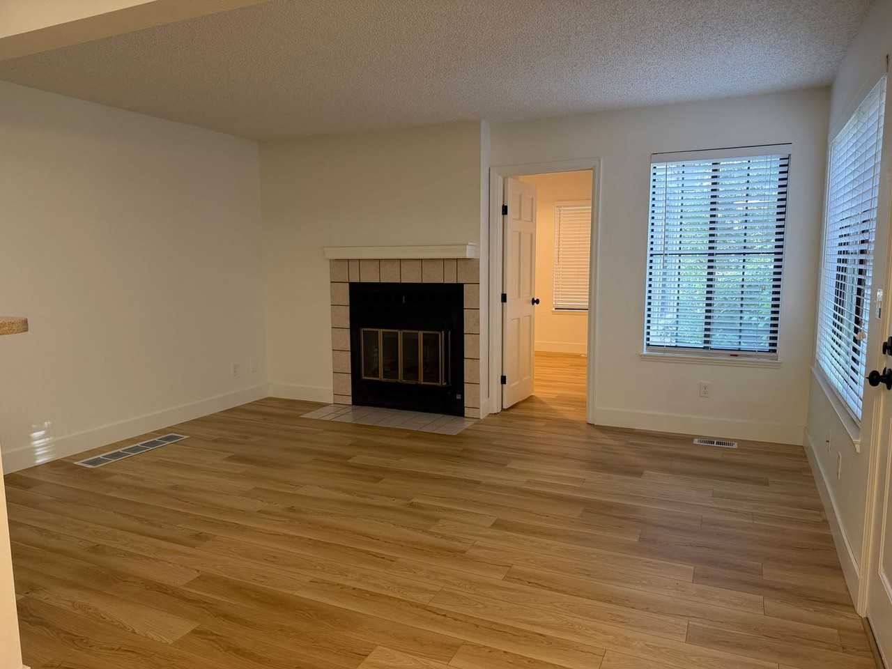 4799 White Rock Cir #D - Photo 2 of 16