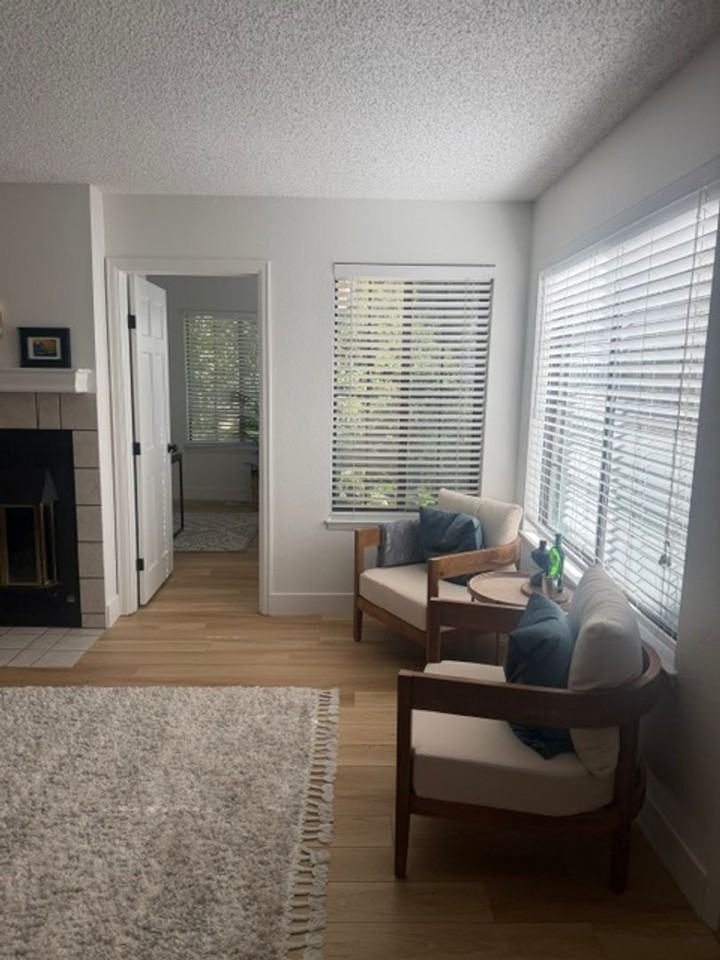 4799 White Rock Cir #D - Photo 4 of 16