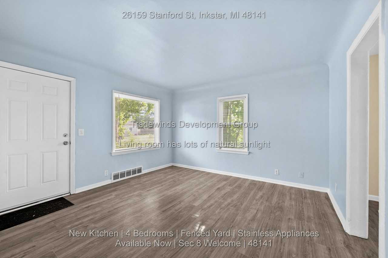 26159 Stanford St - Photo 2 of 12