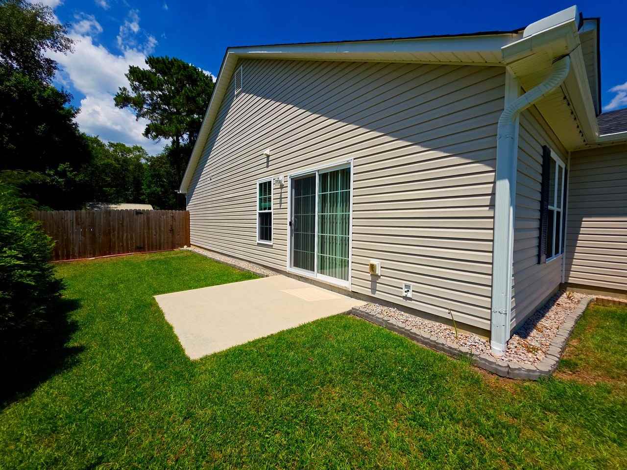 200 Sweet Gum Ln - Photo 2 of 31
