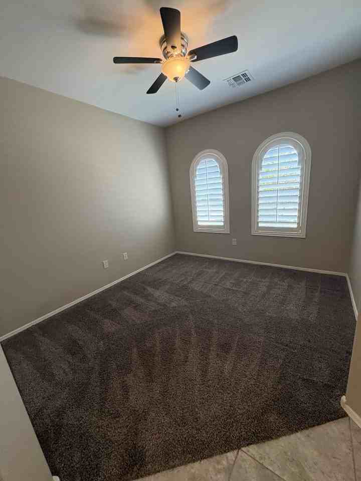 551 S Courts Redford Dr - Photo 5 of 50