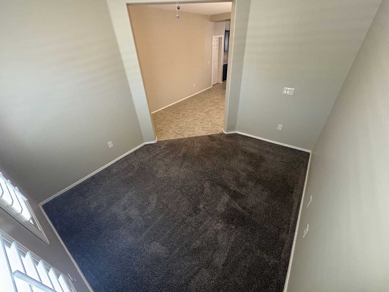 551 S Courts Redford Dr - Photo 7 of 50