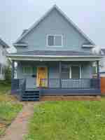 featured image of 906 N 57th Ave W