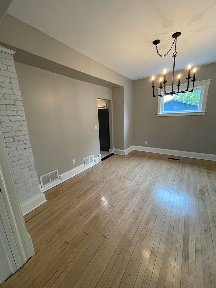 906 N 57th Ave W - Photo 6 of 21