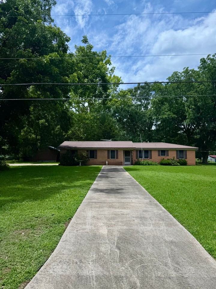 6428 Bain Blvd - Photo 4 of 37