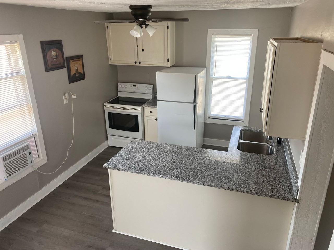 1324 Sw 17th St - Photo 6 of 28