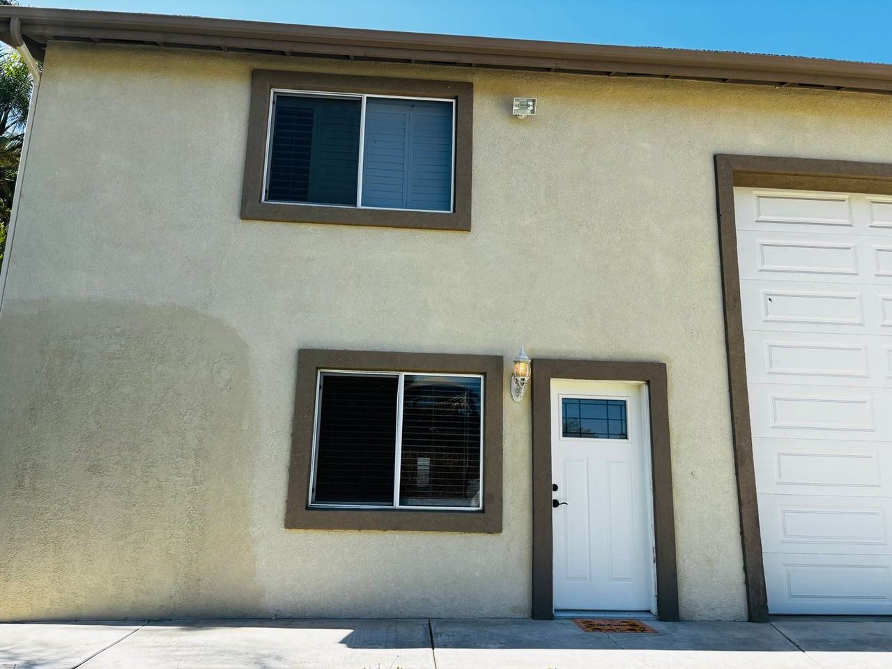 16875 Orangecrest Ct #B - Photo 3 of 18