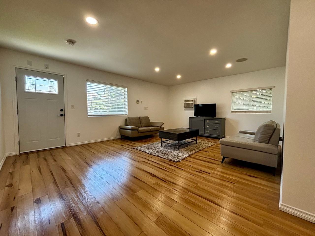 16875 Orangecrest Ct #B - Photo 4 of 18