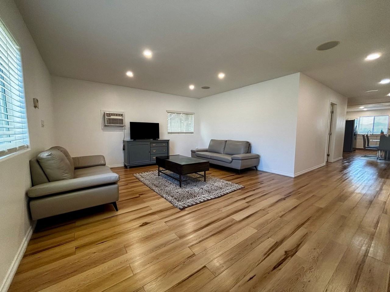 16875 Orangecrest Ct #B - Photo 5 of 18