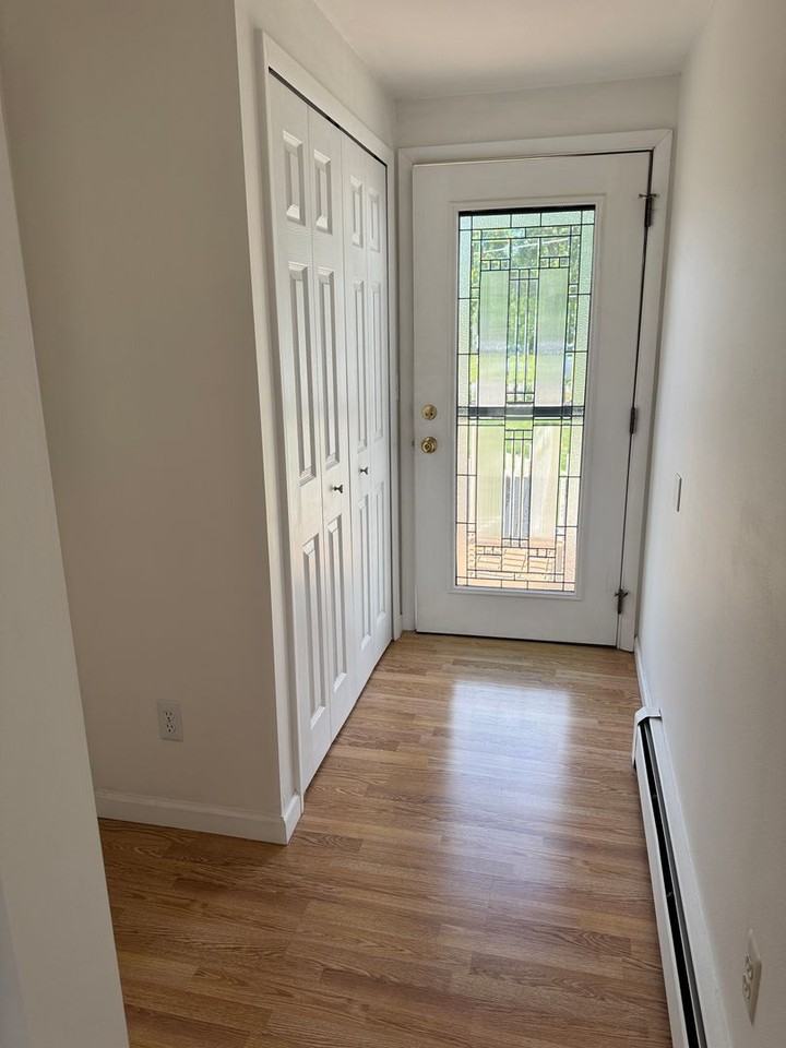 3138 Ponemah Dr - Photo 4 of 25