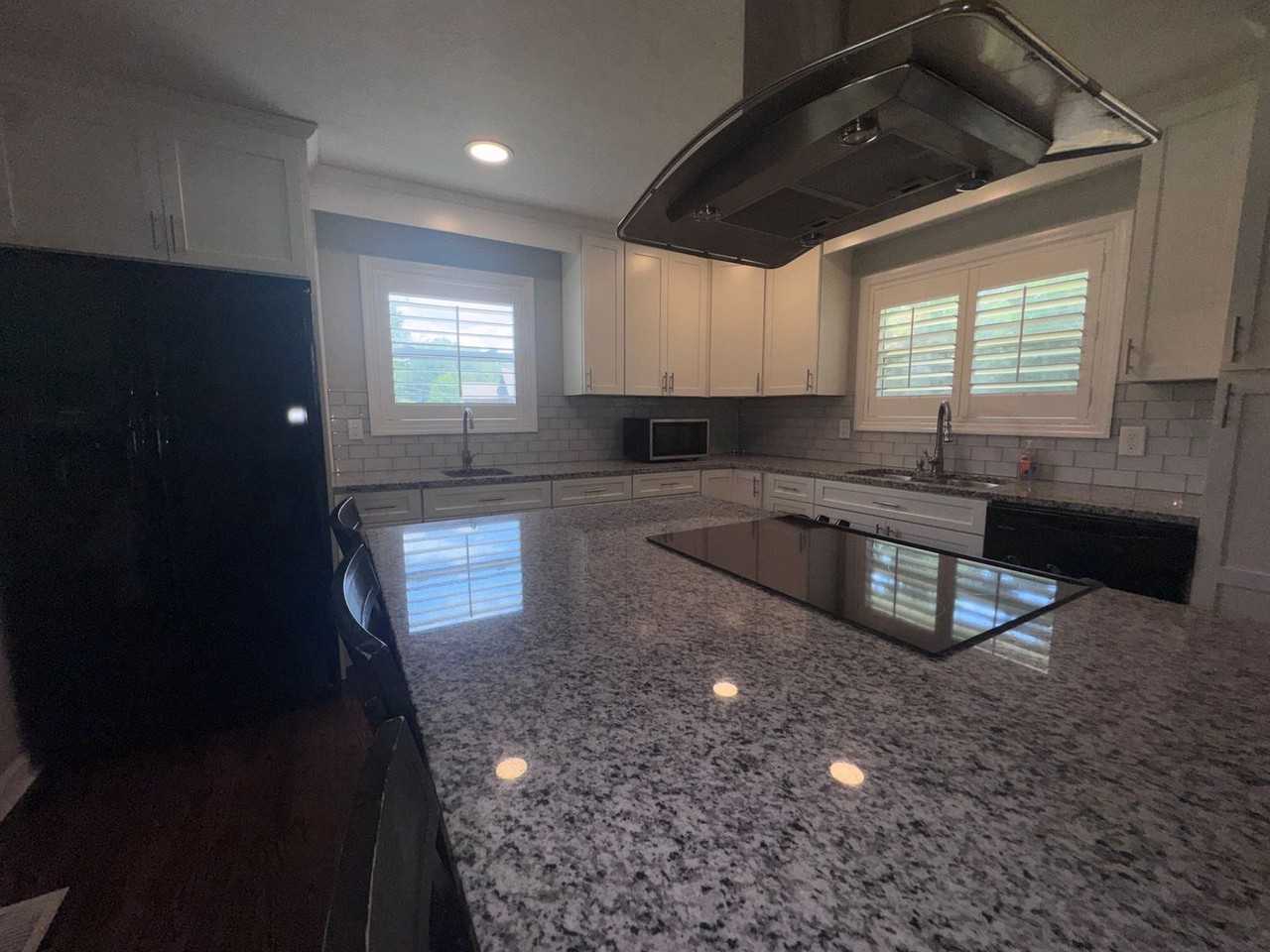 901 Pinedale Rd - Photo 3 of 27