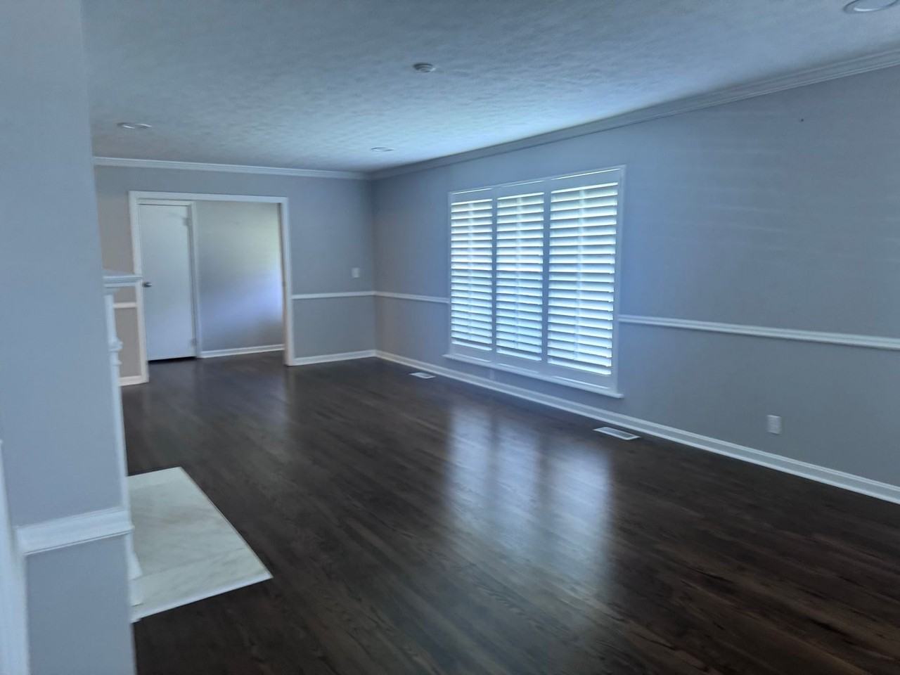 901 Pinedale Rd - Photo 4 of 27