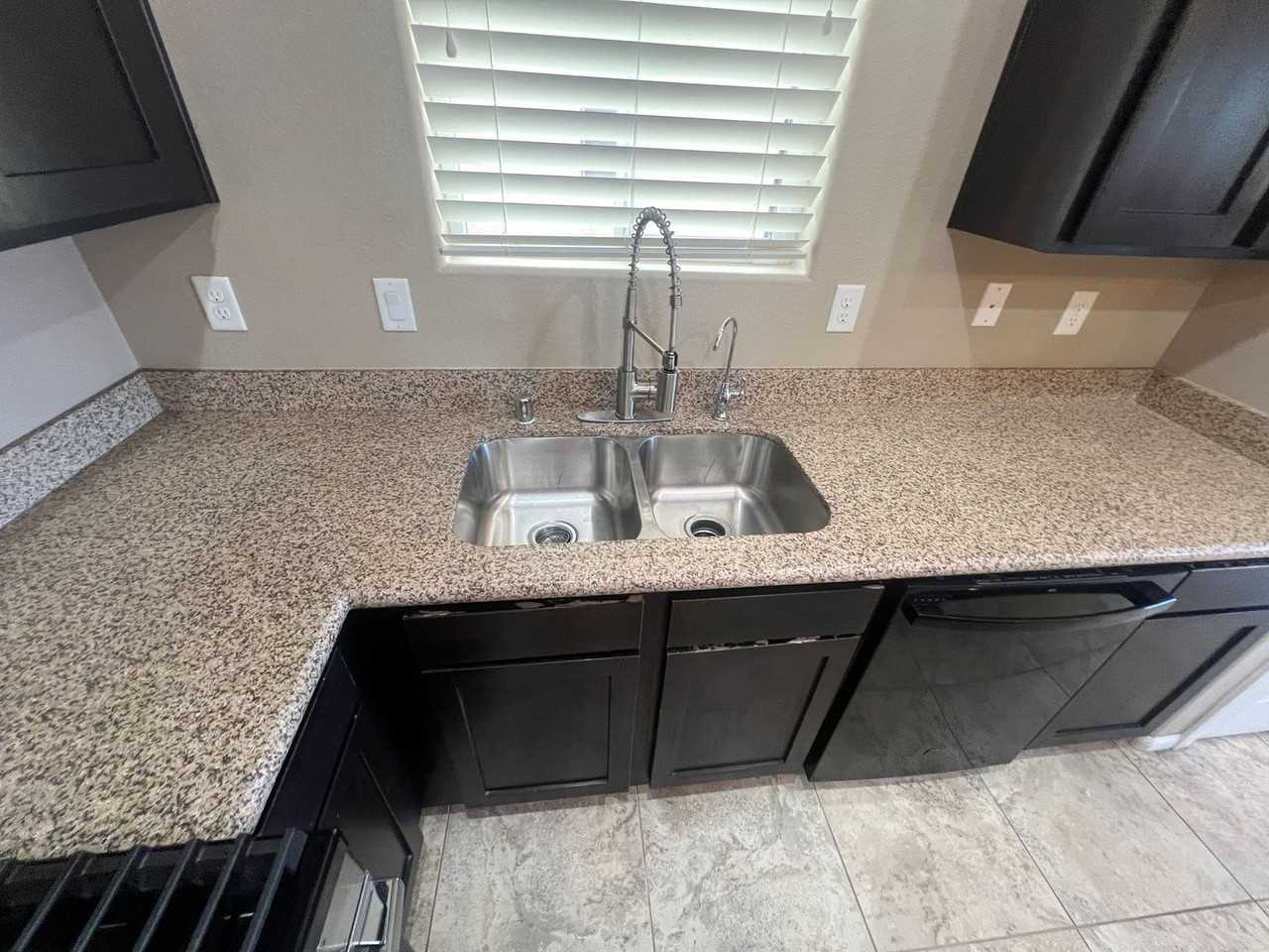 779 Proud Waters Ct - Photo 6 of 43