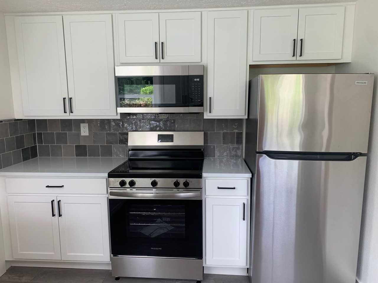 2510 Se Chestnut St - Photo 5 of 12
