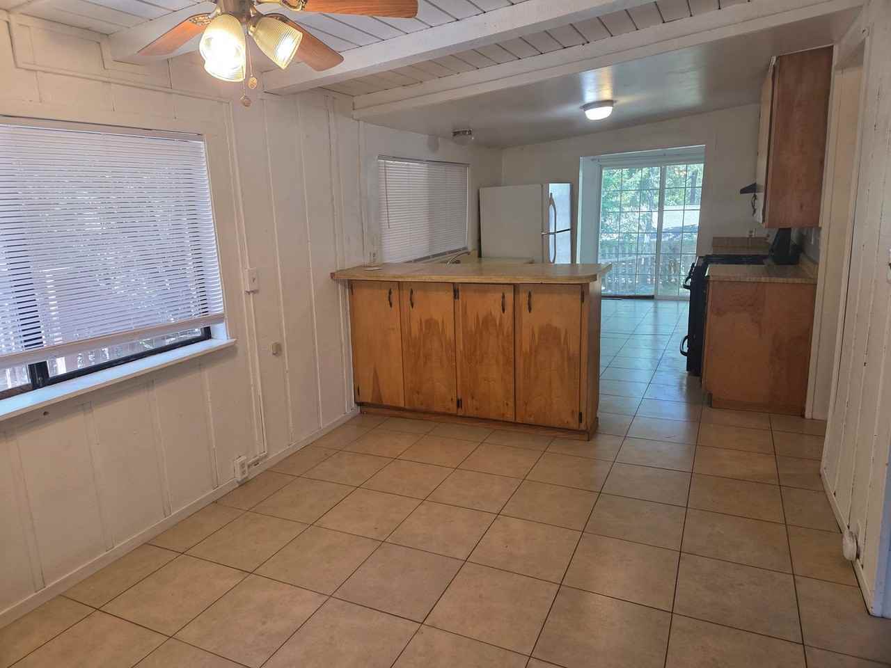 22878 East Ave #B - Photo 2 of 11