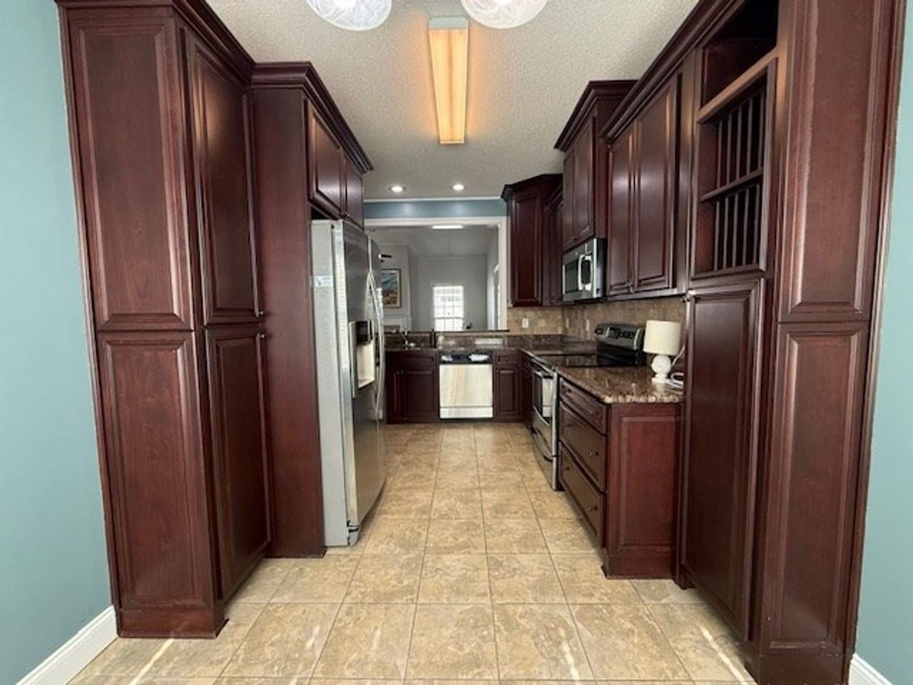 5026 Greyfield Pl N - Photo 7 of 17