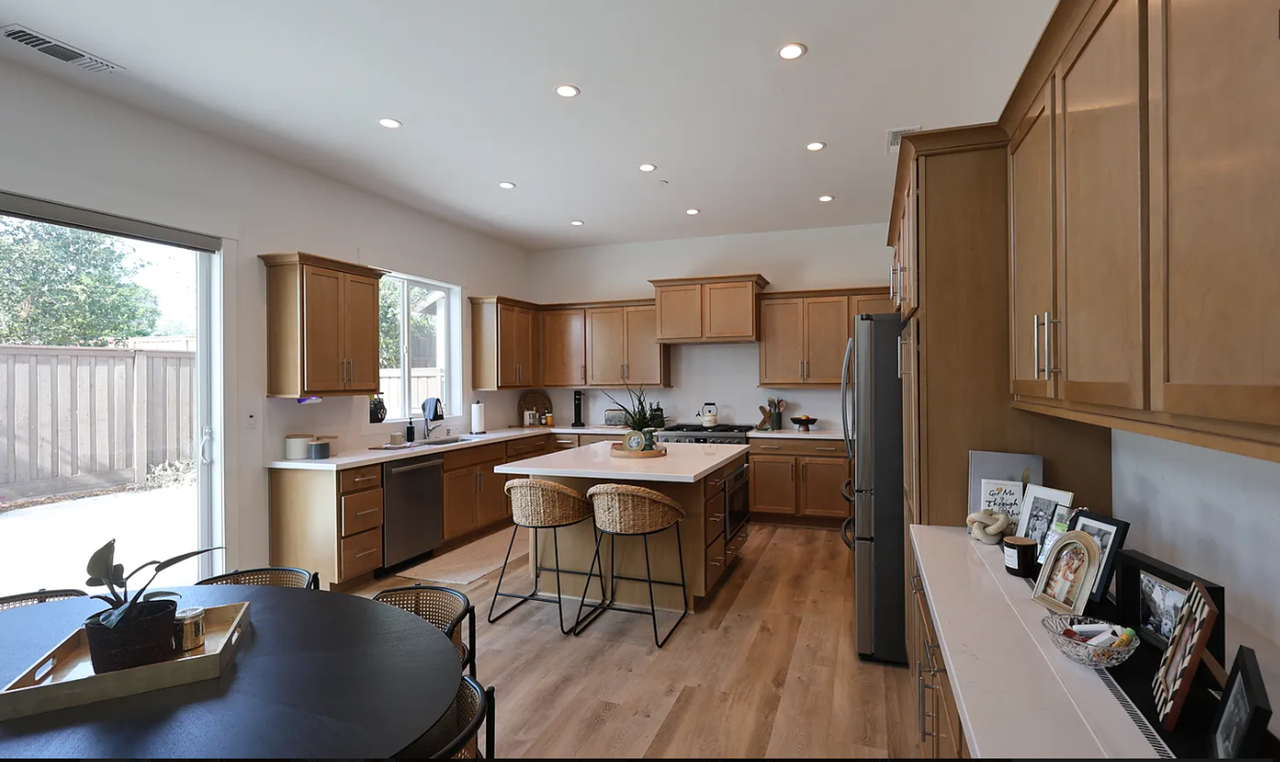 6712 Micherra Cir - Photo 2 of 22