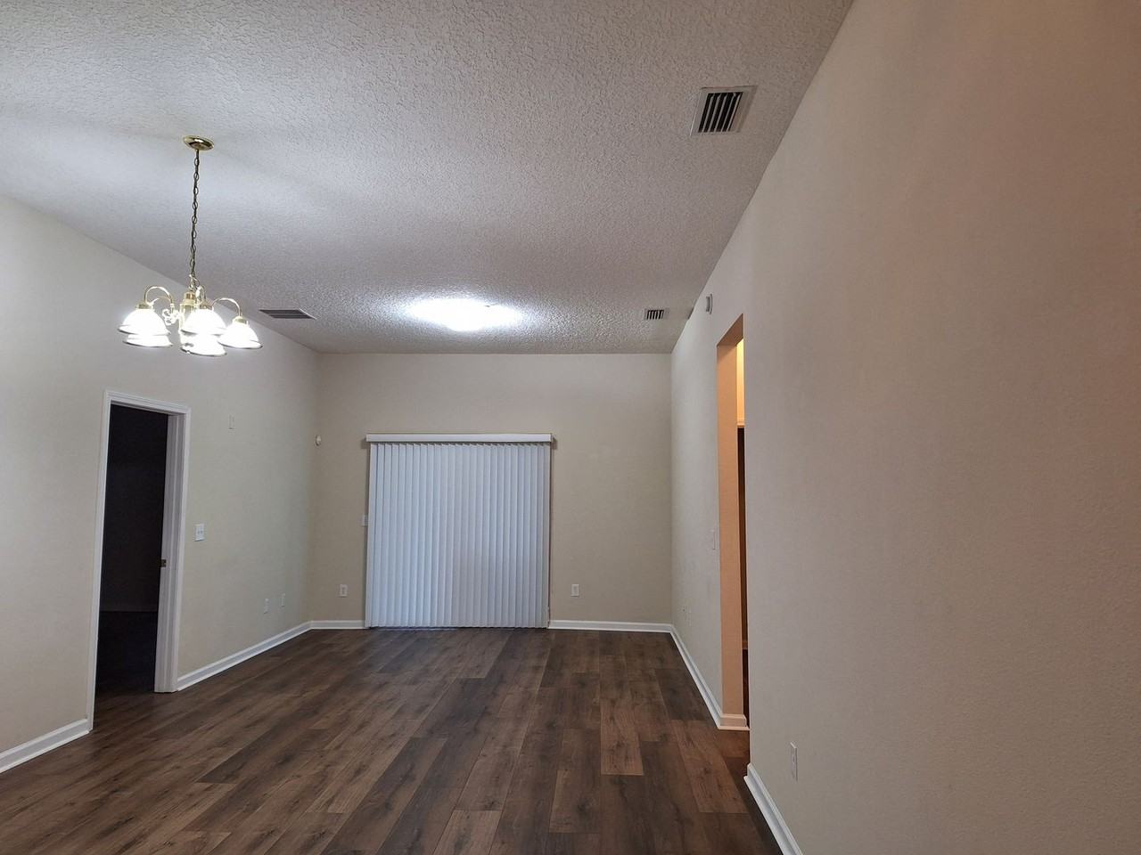 7032 Deer Lodge Cir #101 - Photo 3 of 16