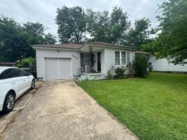 featured image of 505 Oak St