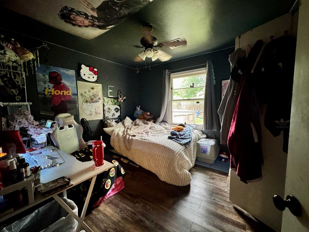 505 Oak St - Photo 6 of 9