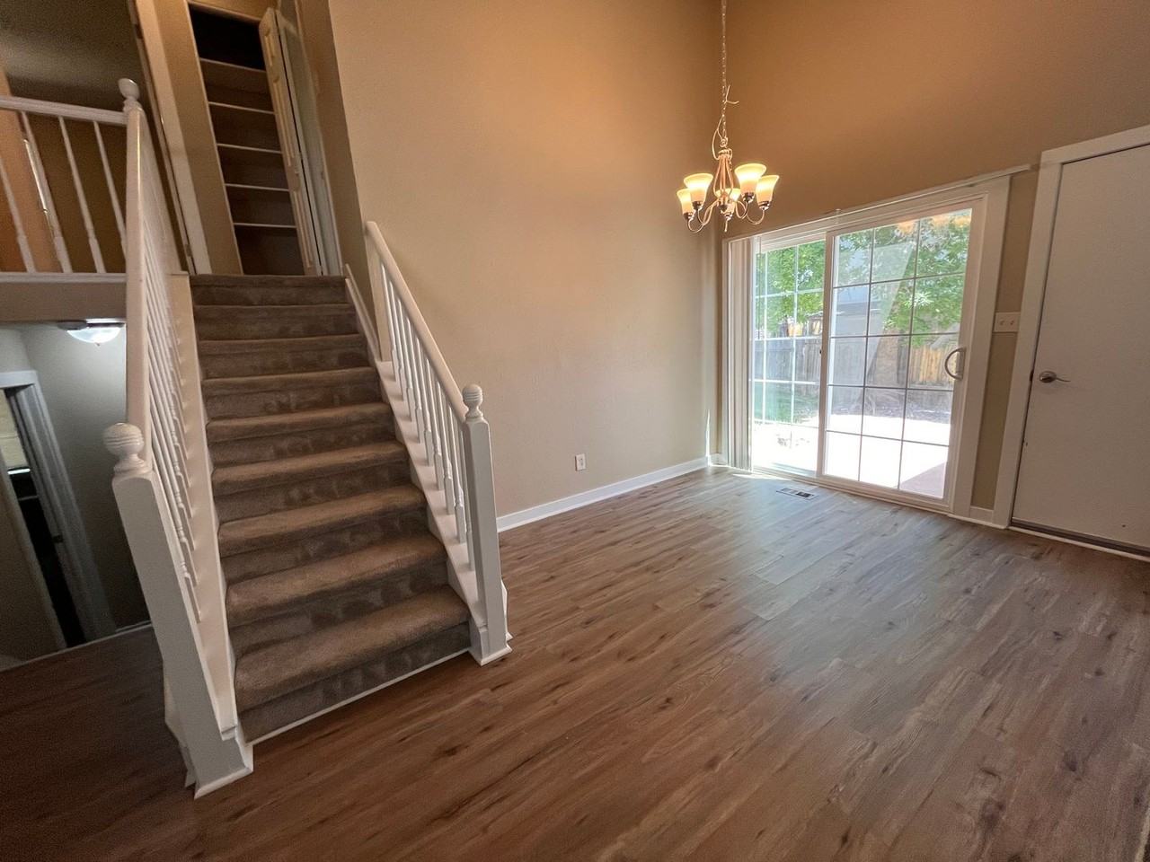 412 Albion Way - Photo 6 of 29