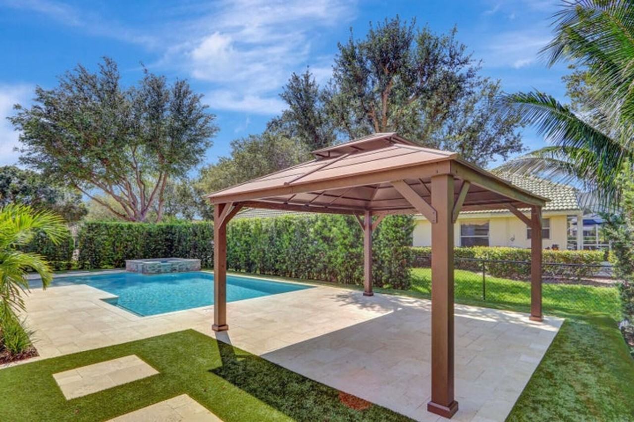 1097 Egret Cir N - Photo 3 of 21