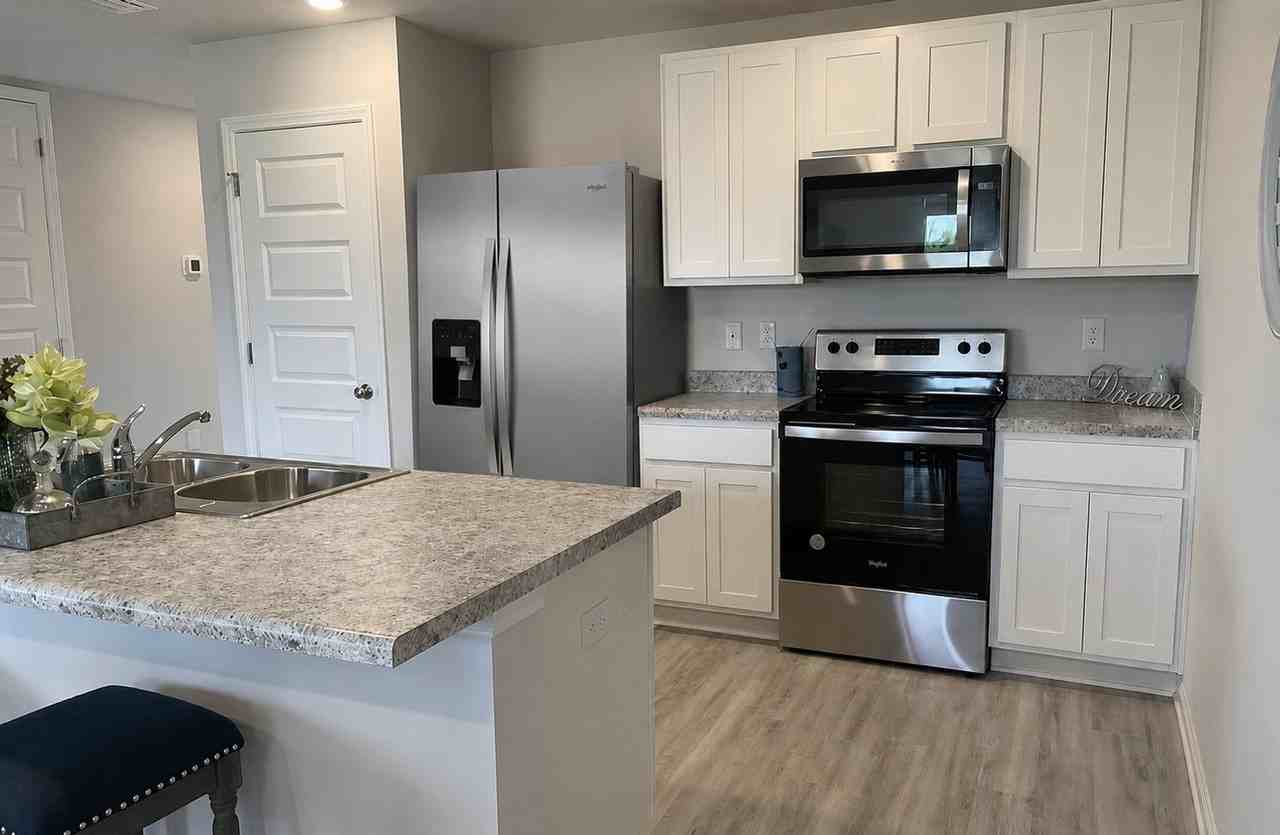 6465 Bellavia Ln - Photo 6 of 13