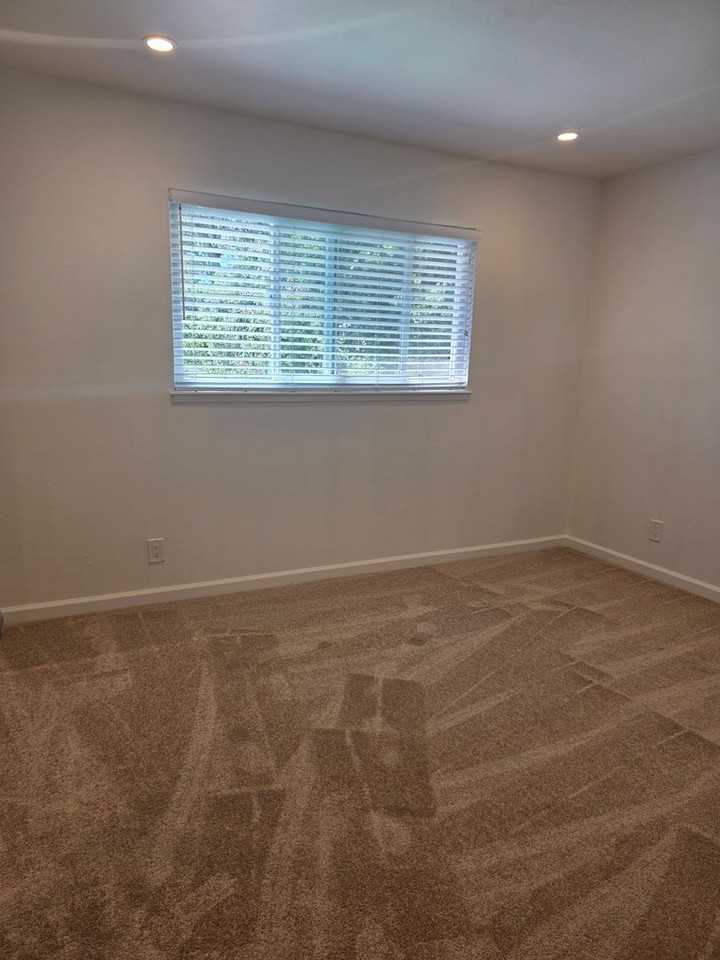 850 Coleman Ave #14 - Photo 7 of 9