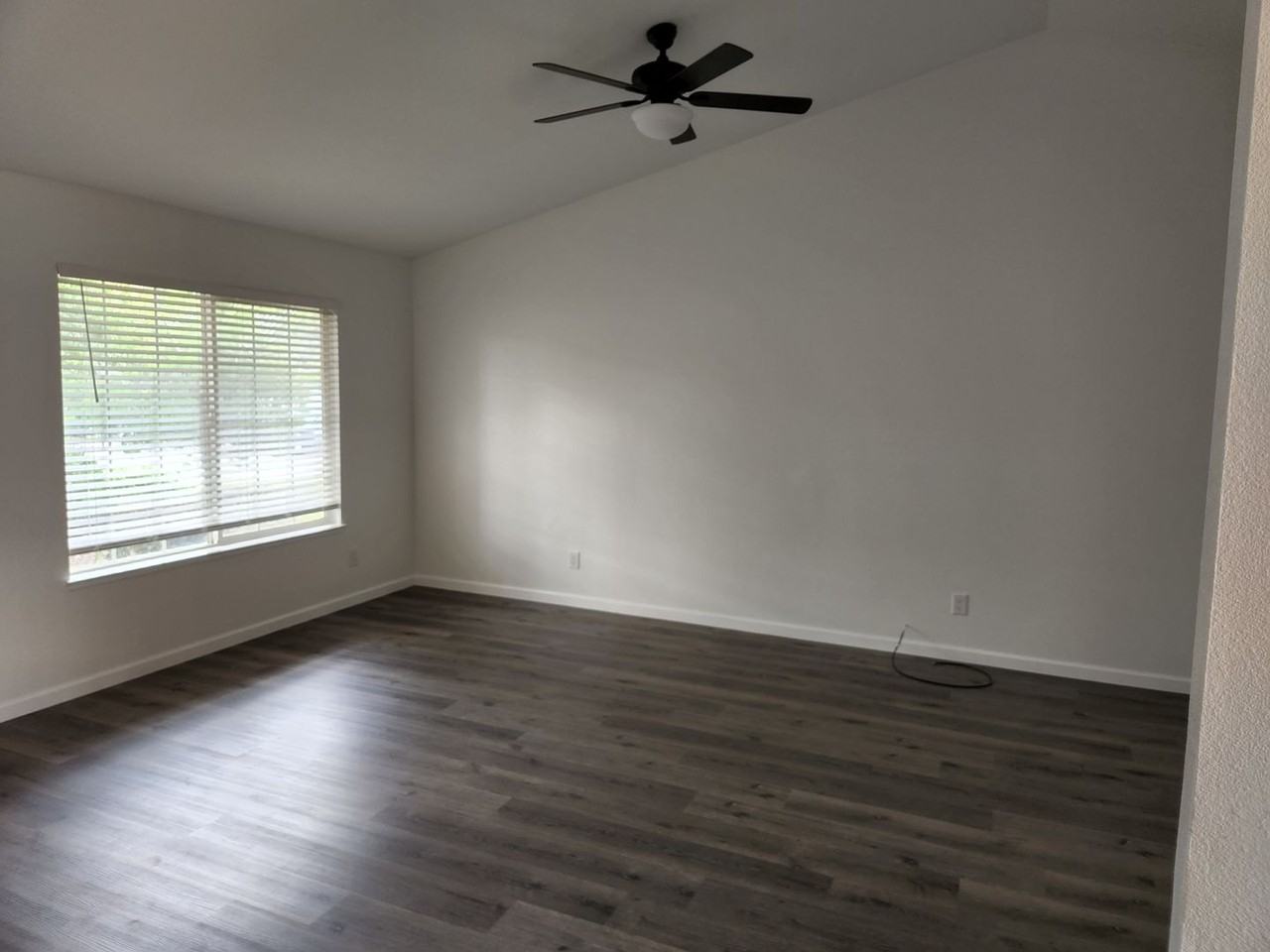 8121 Quartz Ln - Photo 2 of 16