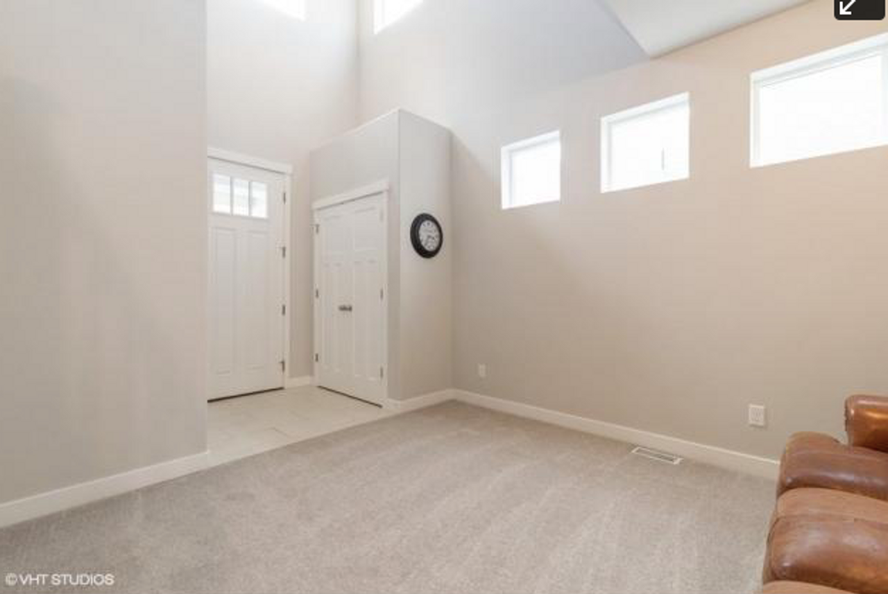 481 E Rue Cournot - Photo 4 of 25