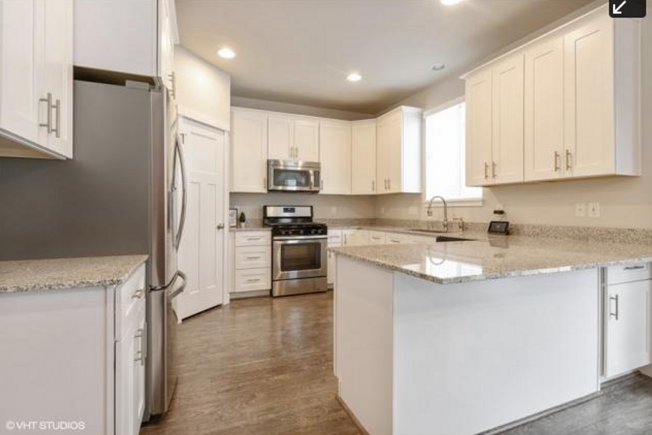 481 E Rue Cournot - Photo 5 of 25