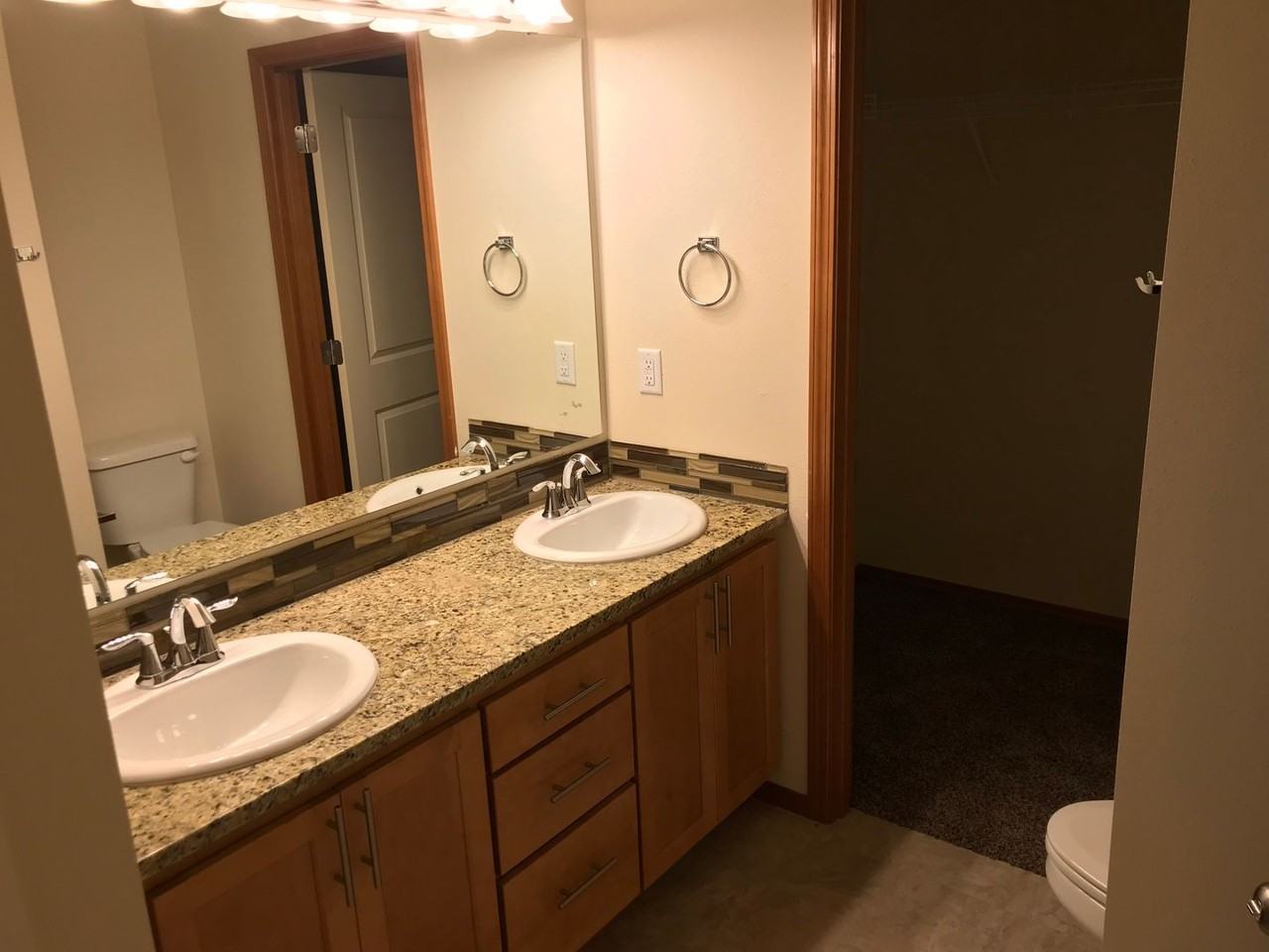 715 Kodiak Ln - Photo 6 of 12
