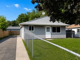 featured image of 2905 Fairmount St Ne