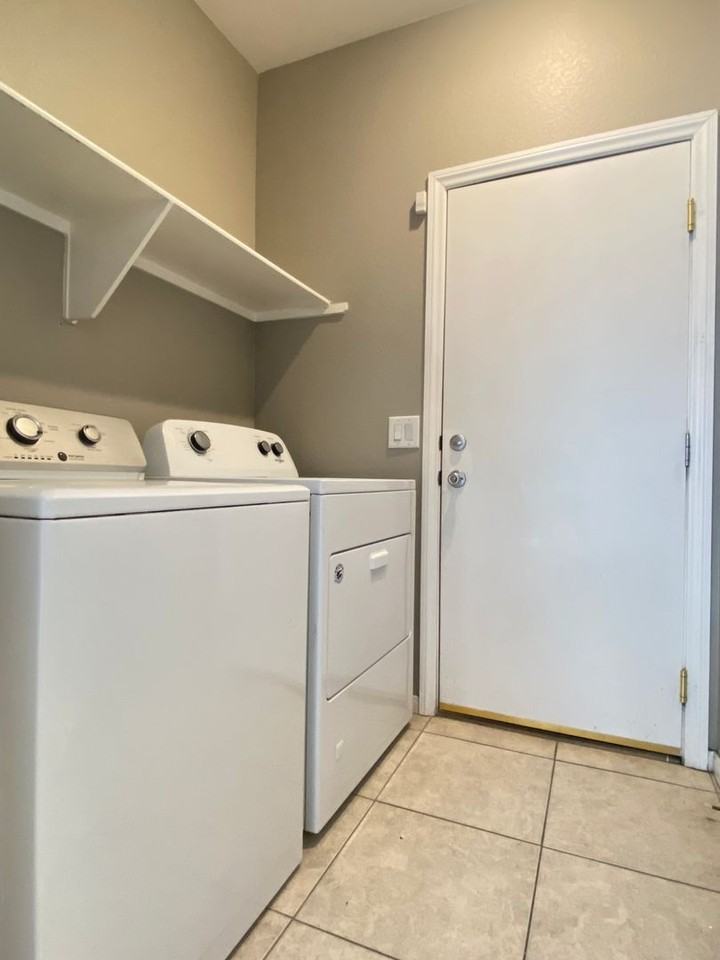 3152 Rabbit Creek Dr - Photo 2 of 24