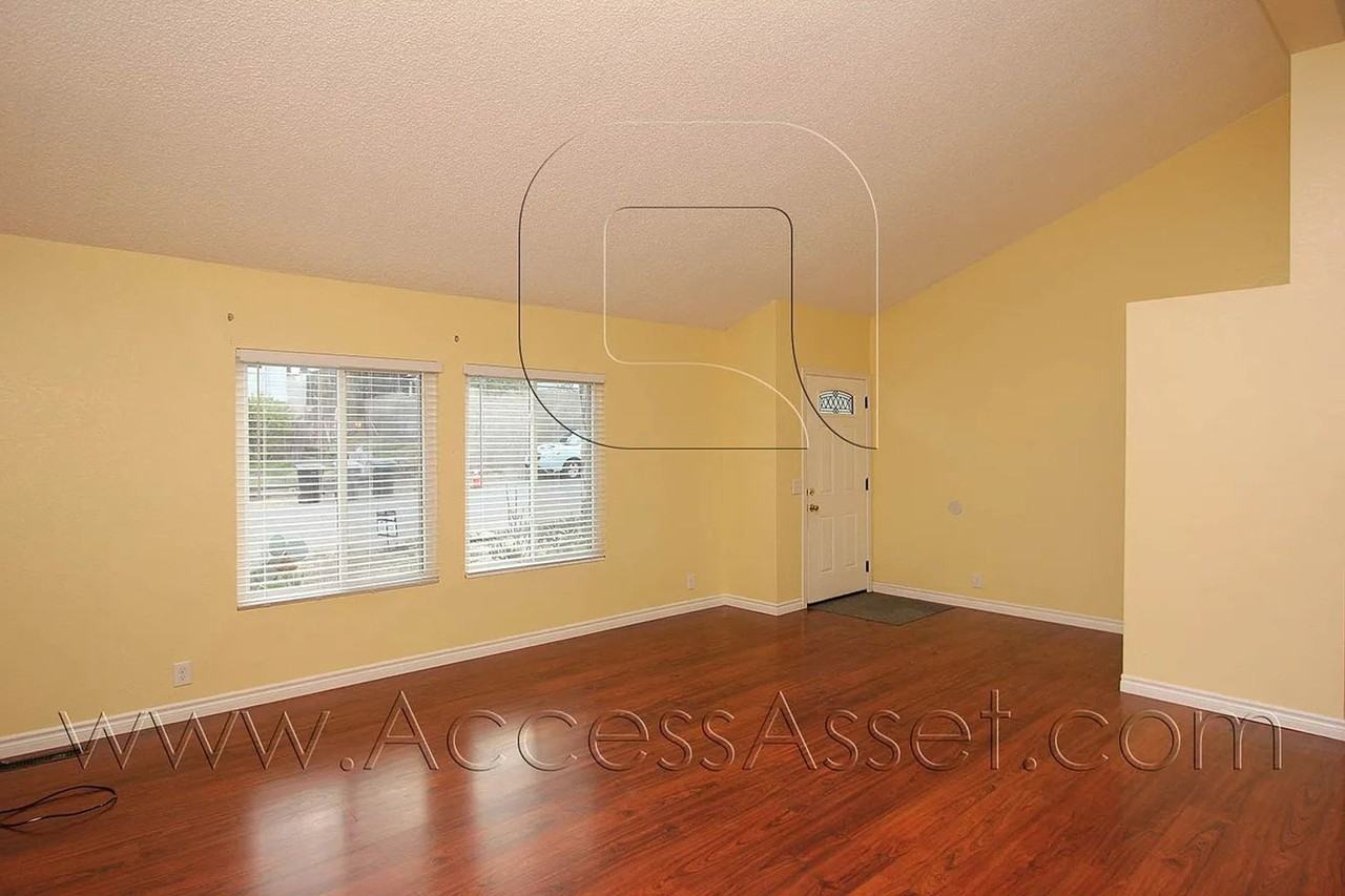 16364 Stevens Ave - Photo 7 of 19