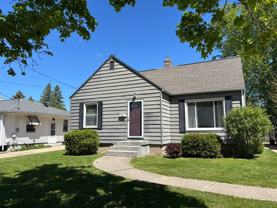 300 Alten Ave Ne - Photo 1 of 1