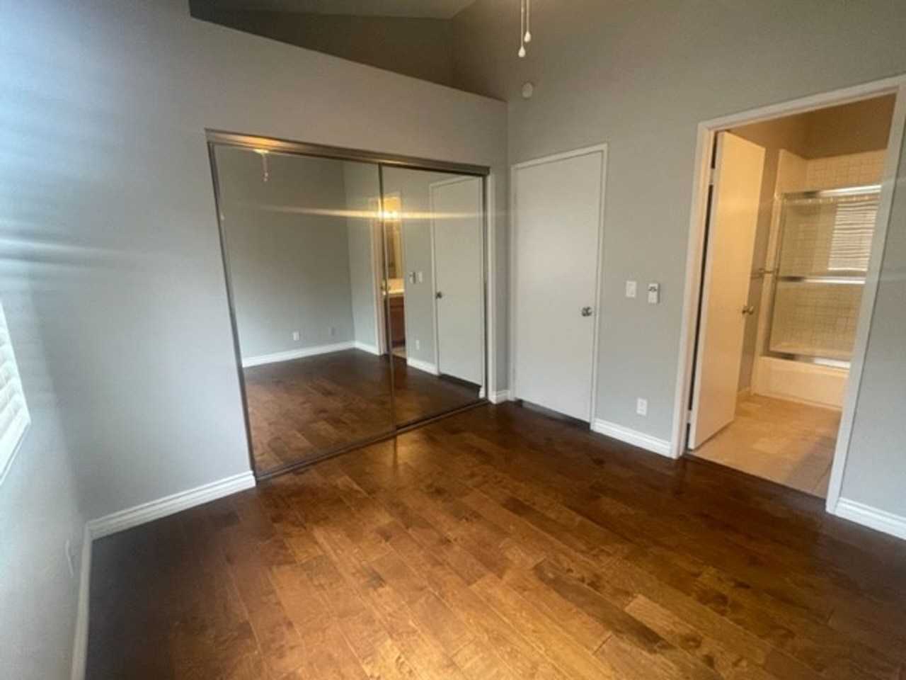 727 Balfe St - Photo 7 of 11