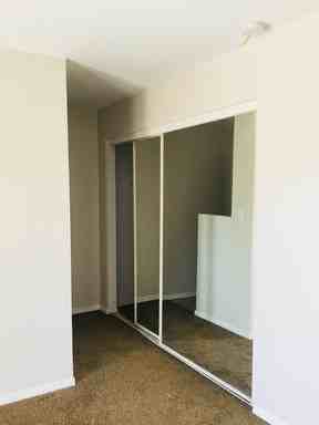 2402 W Earll Dr - Photo 3 of 8