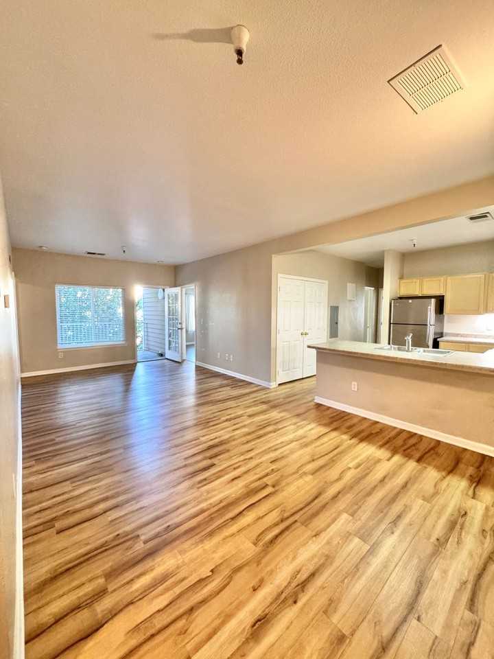 200 Talus Way #421 - Photo 5 of 15