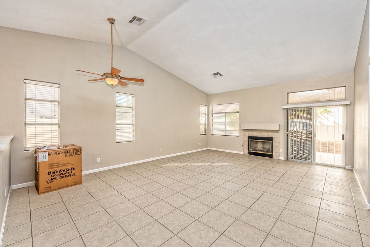 6412 Blacklion Ct - Photo 2 of 15