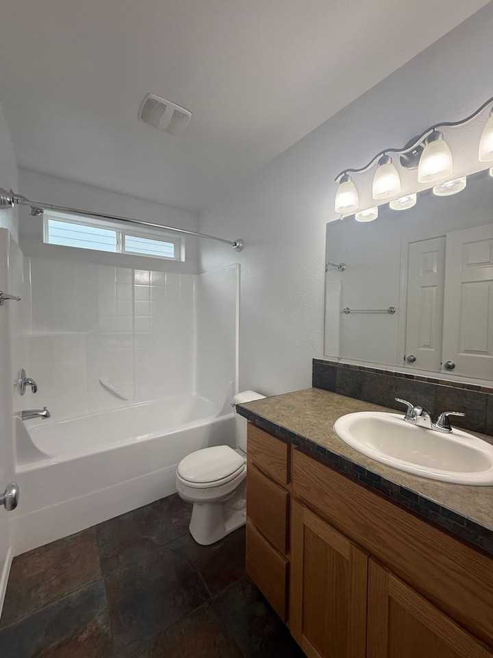 1709 W 30th Ave - Photo 7 of 28