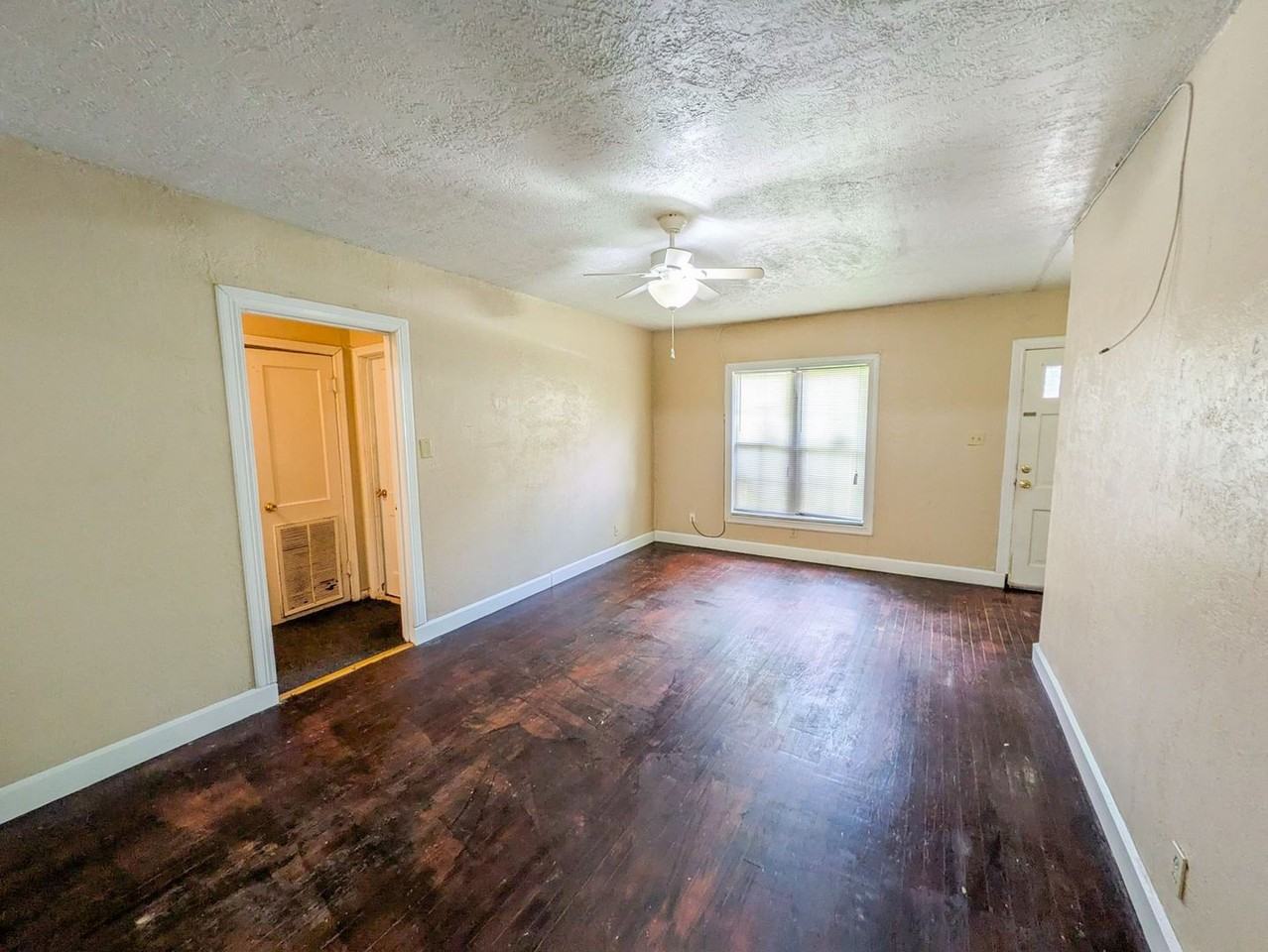 3350 Cherry Dr - Photo 3 of 19