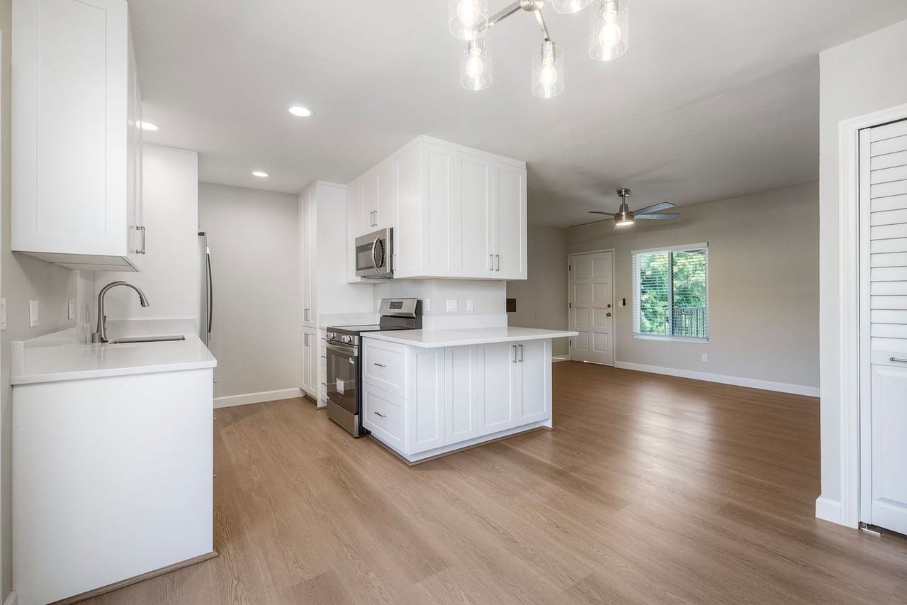2538 C St #7 - Photo 5 of 15