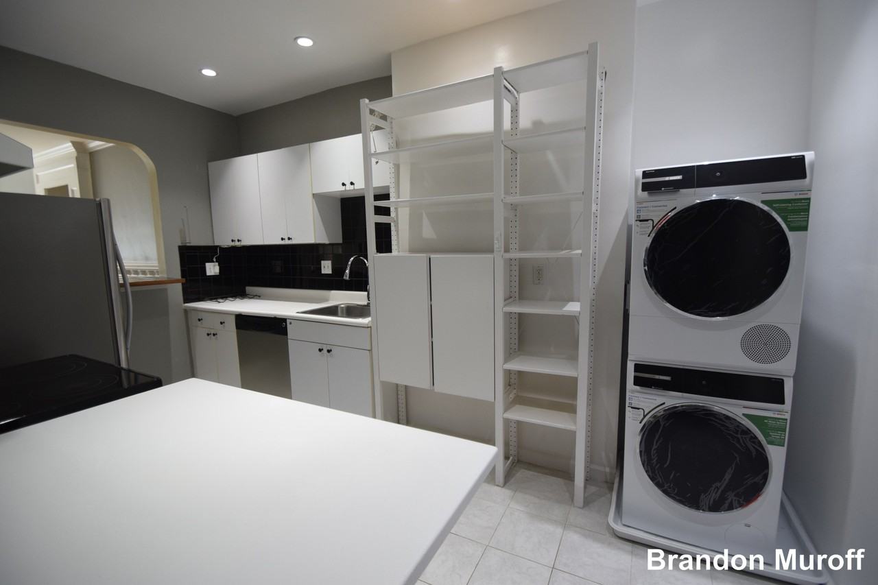 1402 Beacon St #3 - Photo 6 of 16